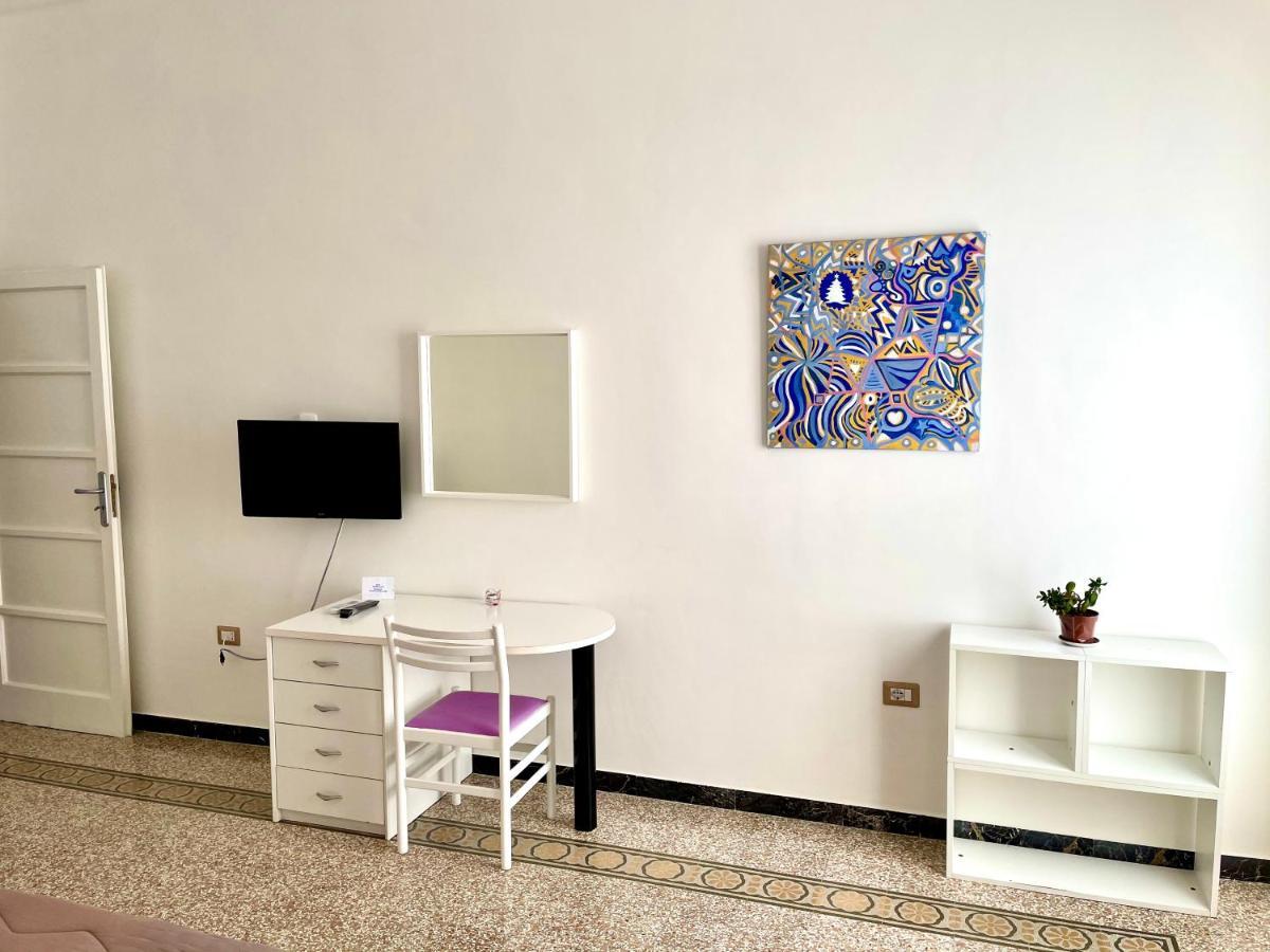 Casa Vacanze Sunshine 살레르노 외부 사진