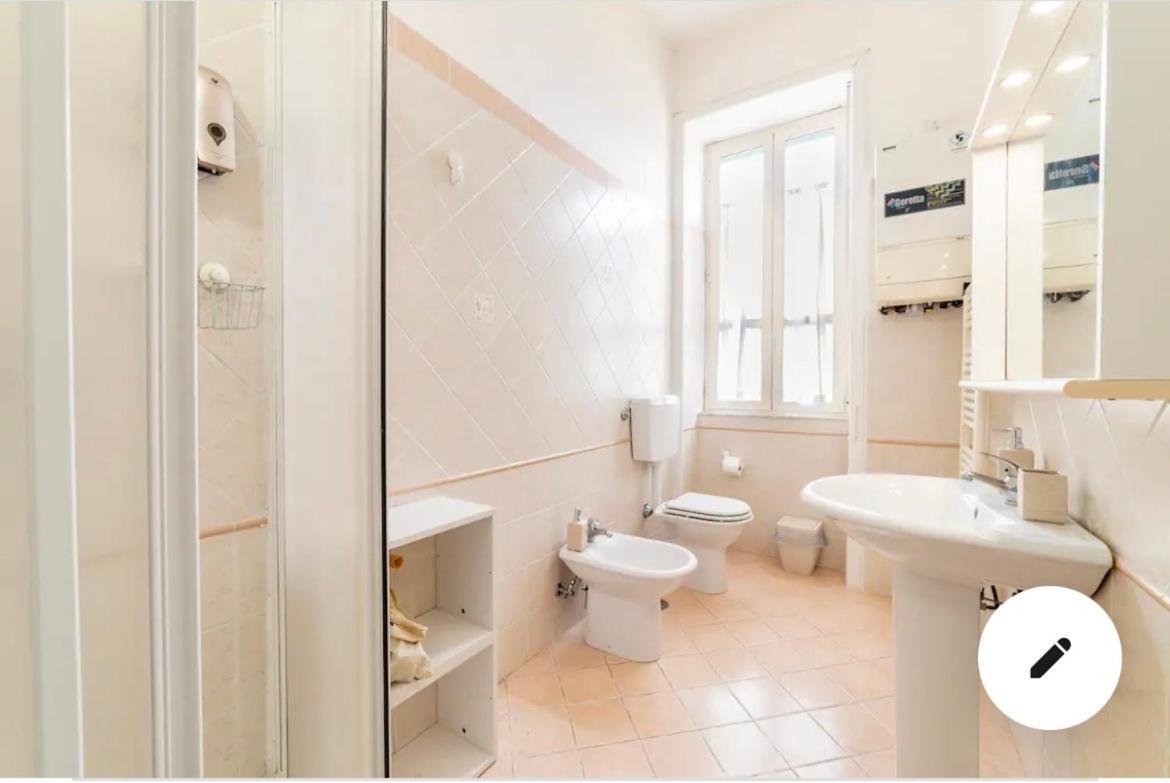 Casa Vacanze Sunshine 살레르노 외부 사진