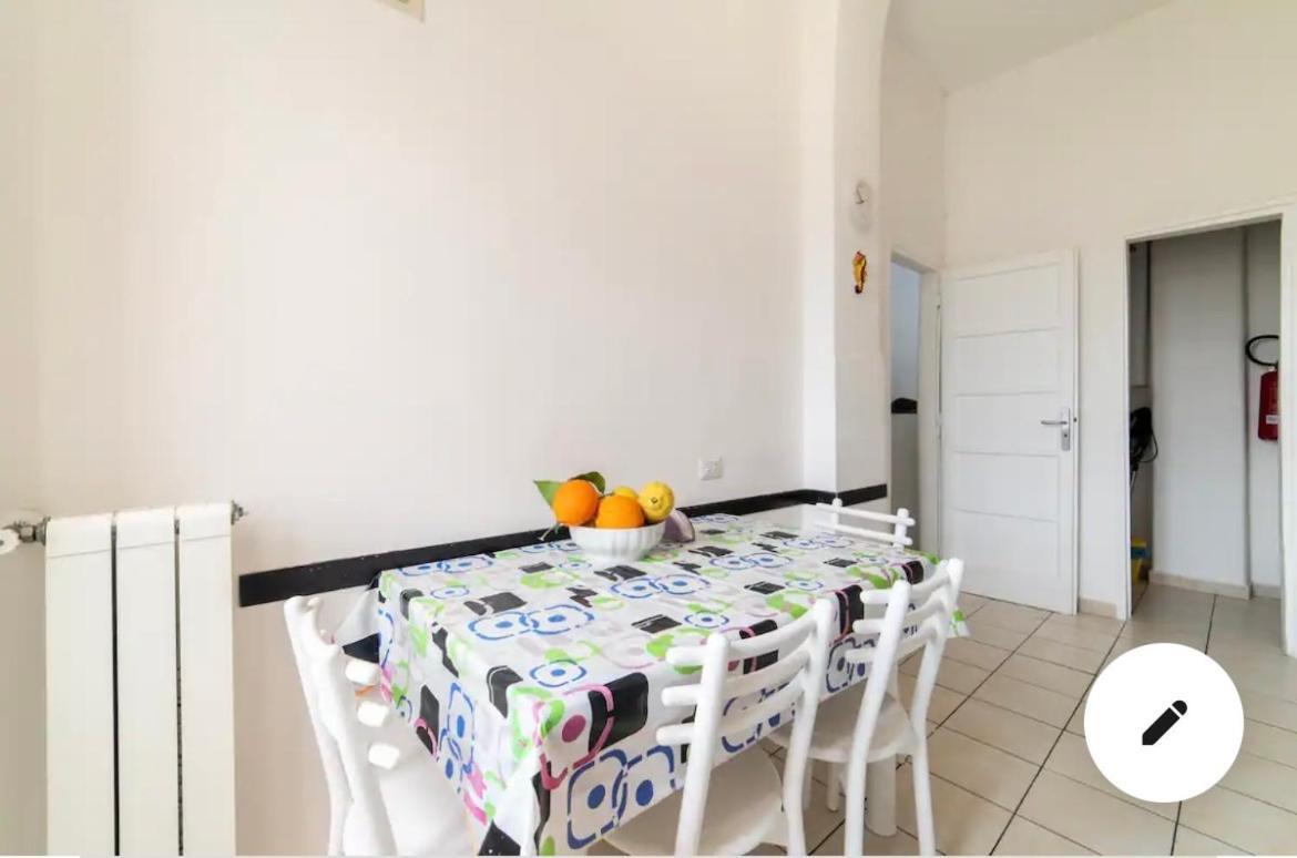 Casa Vacanze Sunshine 살레르노 외부 사진